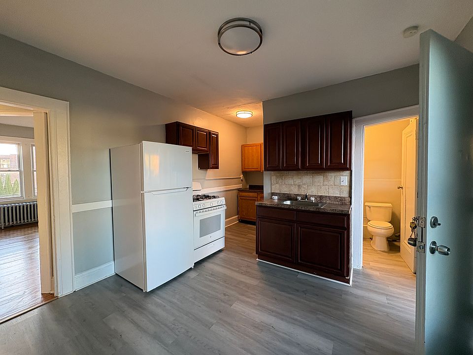 1st image of 50 Johnson St #3A
