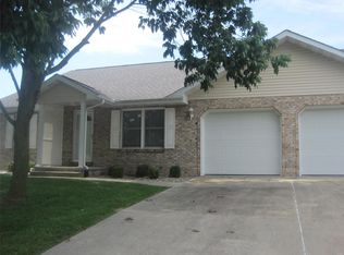 619 McCarthy St, Red Bud, IL 62278