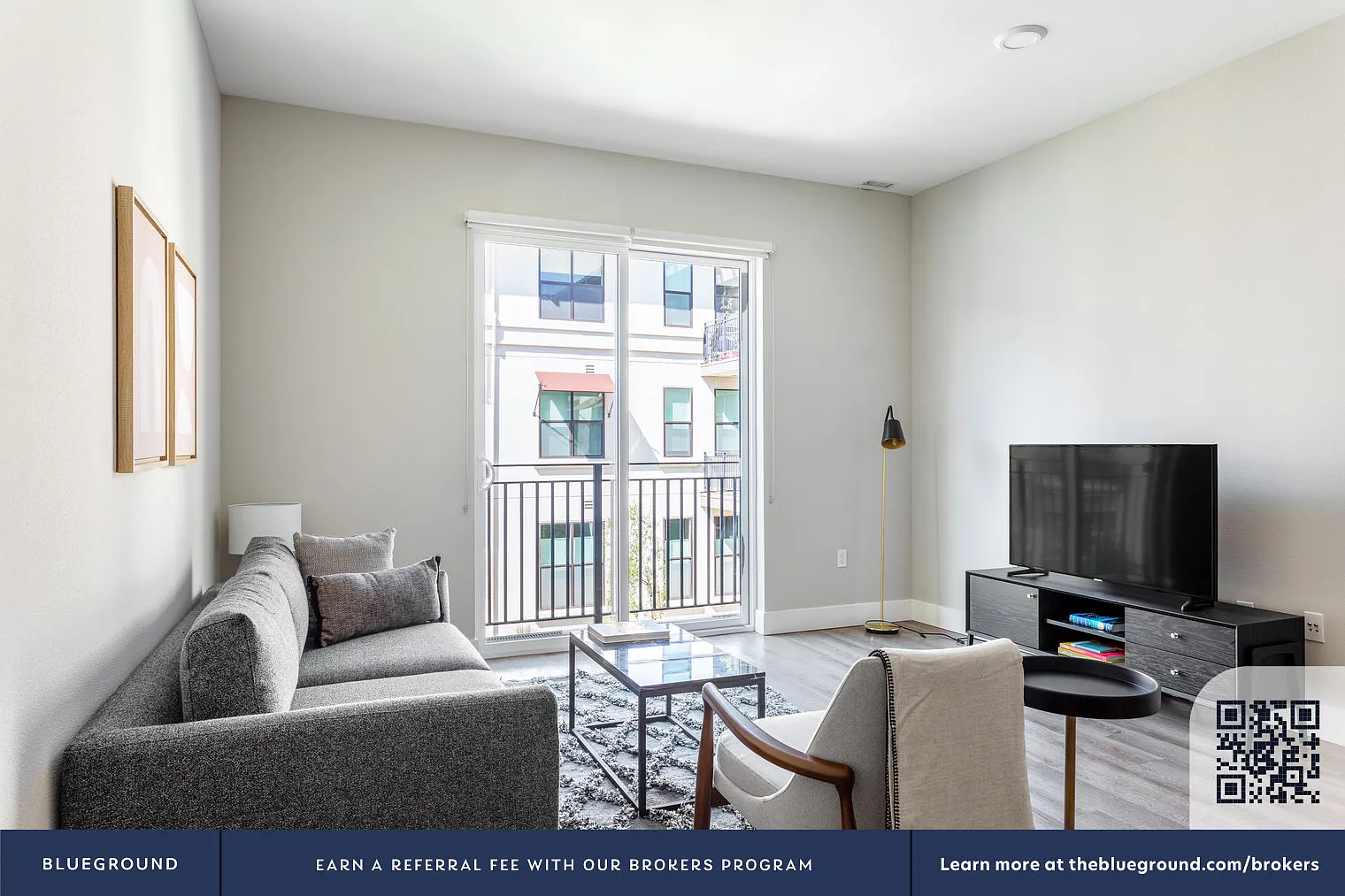 1 bed, 1.0 bath, 779 sqft, $4,730 — Photo 3