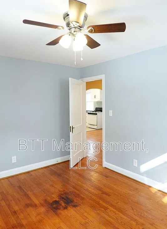 2 bed, 1.0 bath, 900 sqft, $1,895 — Photo 4