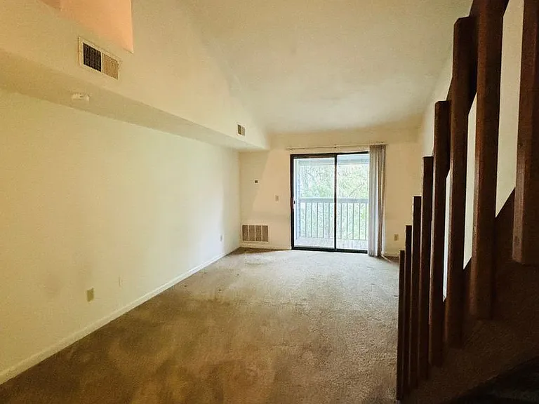 507 N Sunridge Dr — Photo 3