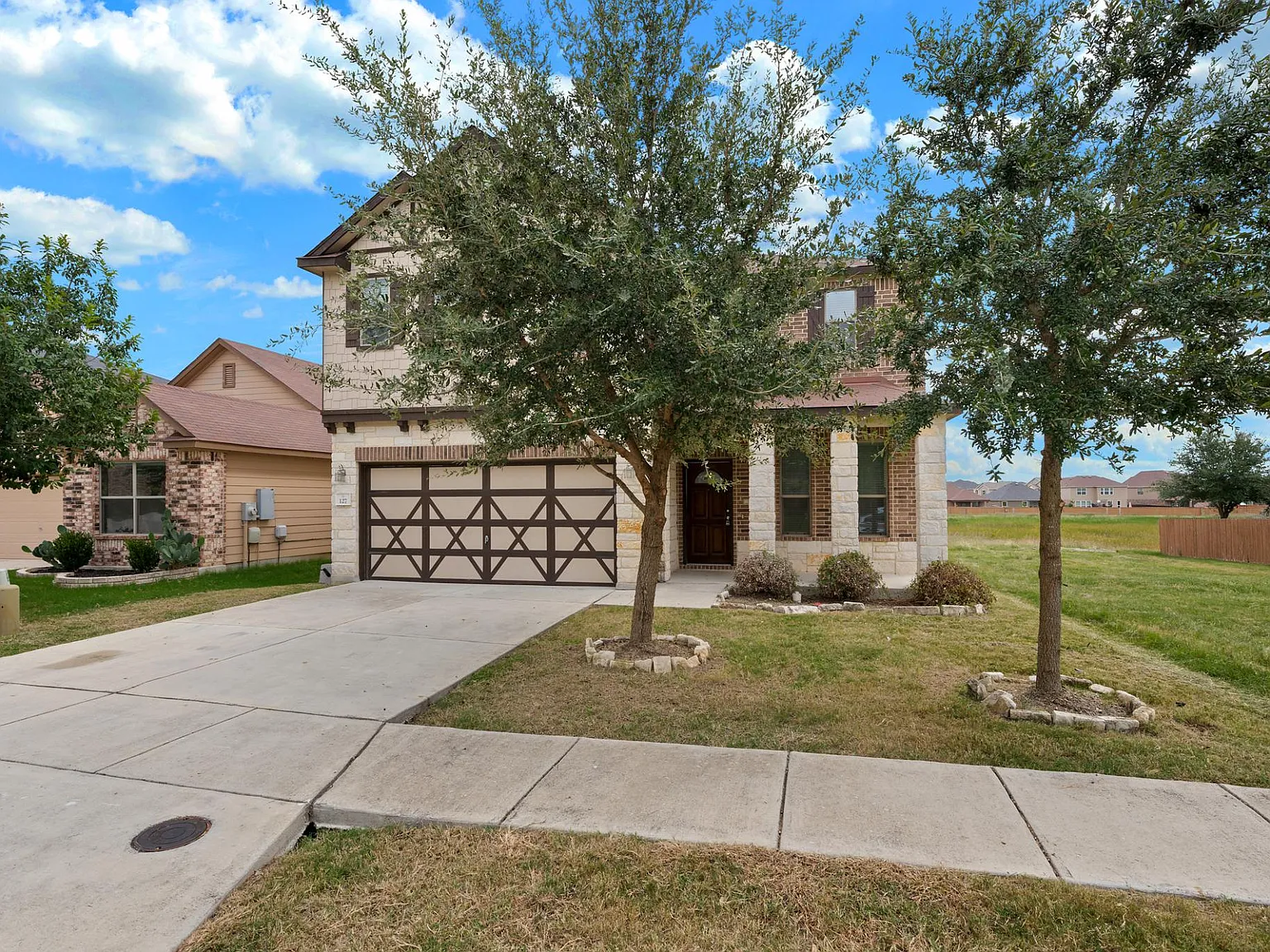 5 bed, 3.5 bath, 2892 sqft, $1,950 — Photo 3