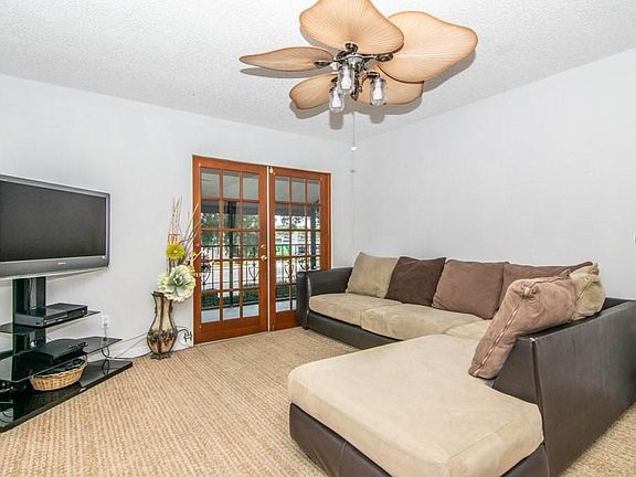 4th image of 3801 N Oak Dr Unit A22