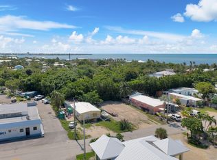 250 92nd St, Marathon, FL 33050