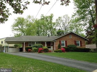 11601 Gowrie Ct, Potomac, MD 20854