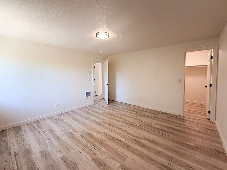 4507-4517 Boulder Dr SE — Photo 22