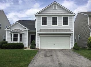8484 Flowering Cherry Dr, Blacklick, OH