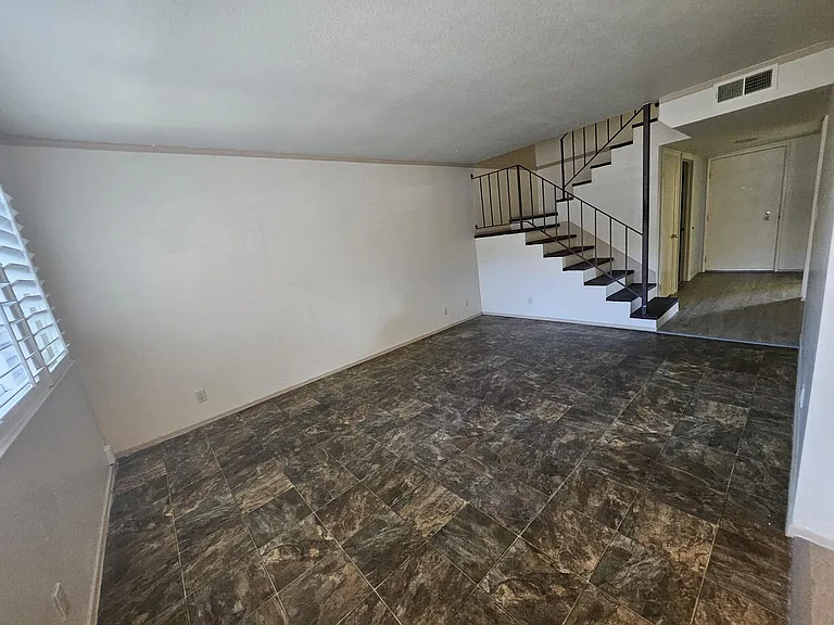 5154 Greenberry Dr — Photo 15