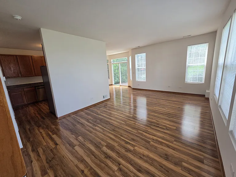 4934 Montauk Dr — Photo 2