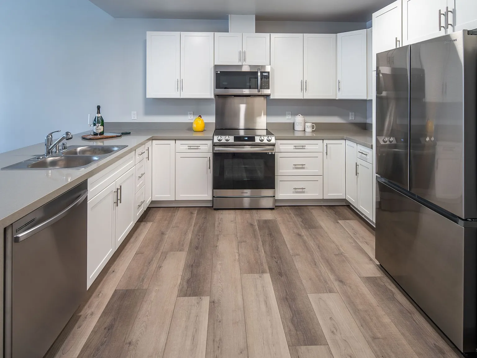Village Place Apartments — Photo 4