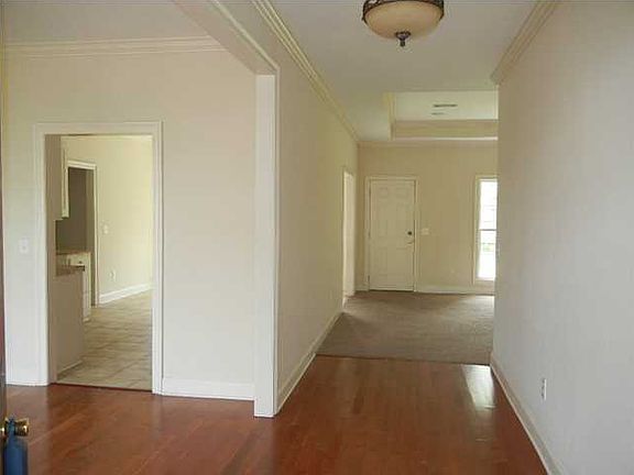 Front covered entryway