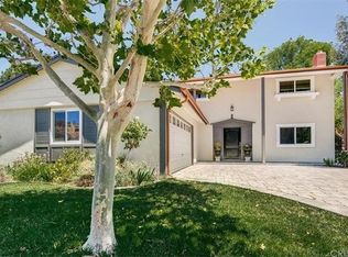 26171 Roymor Dr, Calabasas, CA 91302