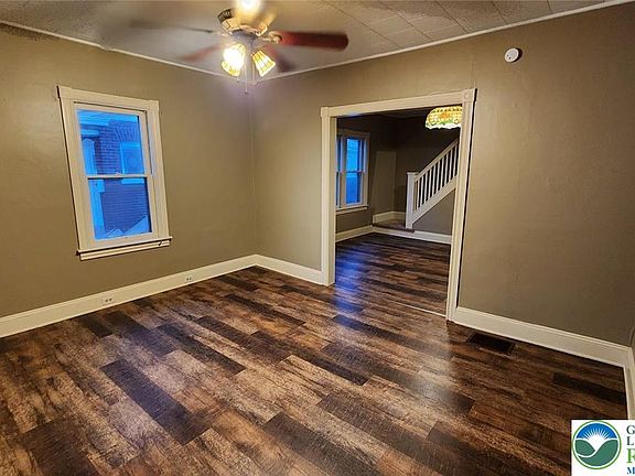 3rd image of 262 Broad St