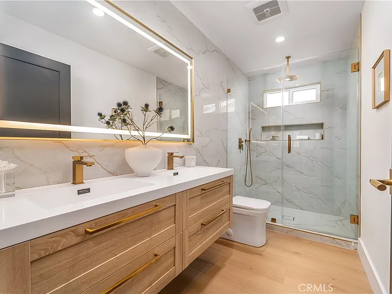 23861 Gilmore St — Photo 19