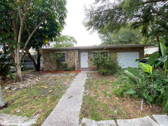 128 SW 7th Ter, Hallandale, FL 33009