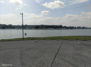 22 Jefferson Dock Rd, Penhook, VA 24137