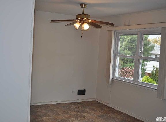 3rd image of 22415 59th Ave #2