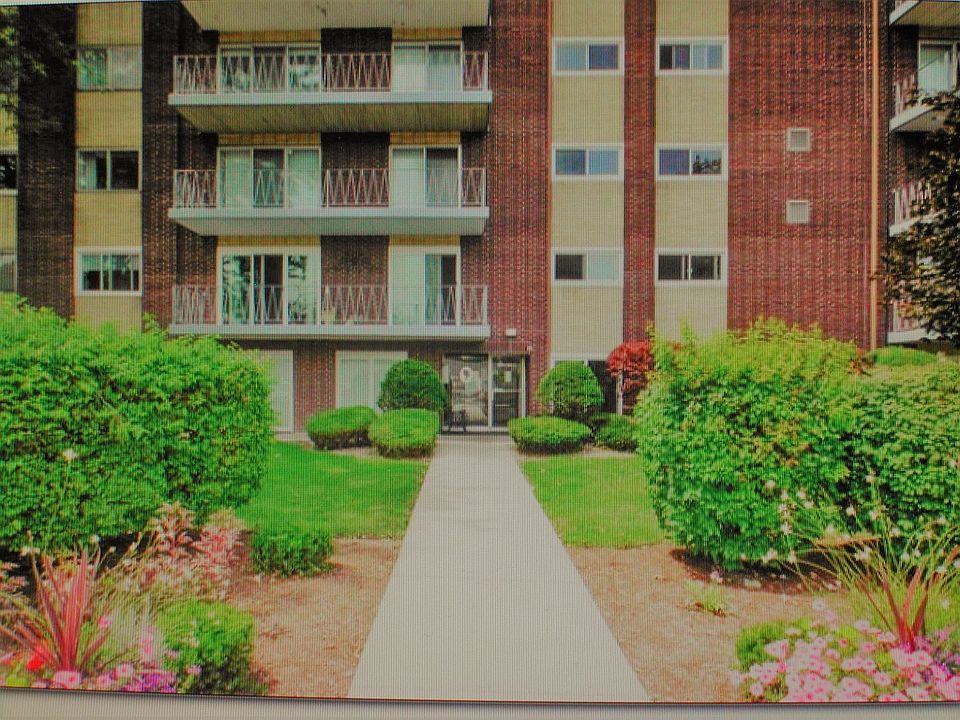 1st image of 2900 Maple Ave APT 12E