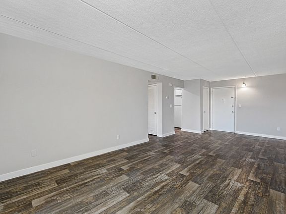 4th image of 3435 3rd Ave N #207