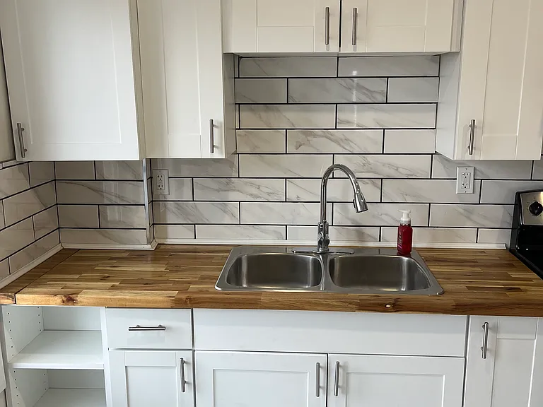 738 Windsor Ave #3 — Photo 6
