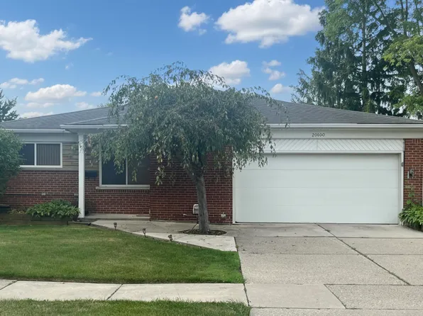 20900 Bayside St, Saint Clair Shores, MI 48081