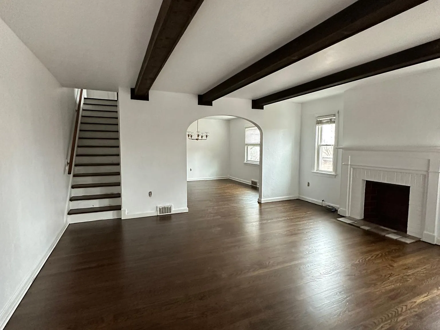 129 Academy Ave — Photo 2