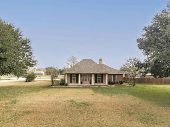 8720 Bmg Dr, Maringouin, LA 70757