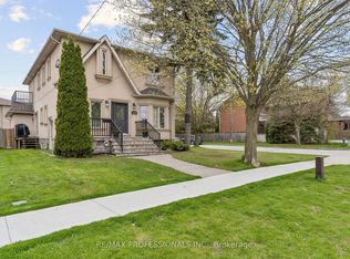 102 N Carson St, Toronto, ON M8W 4C5