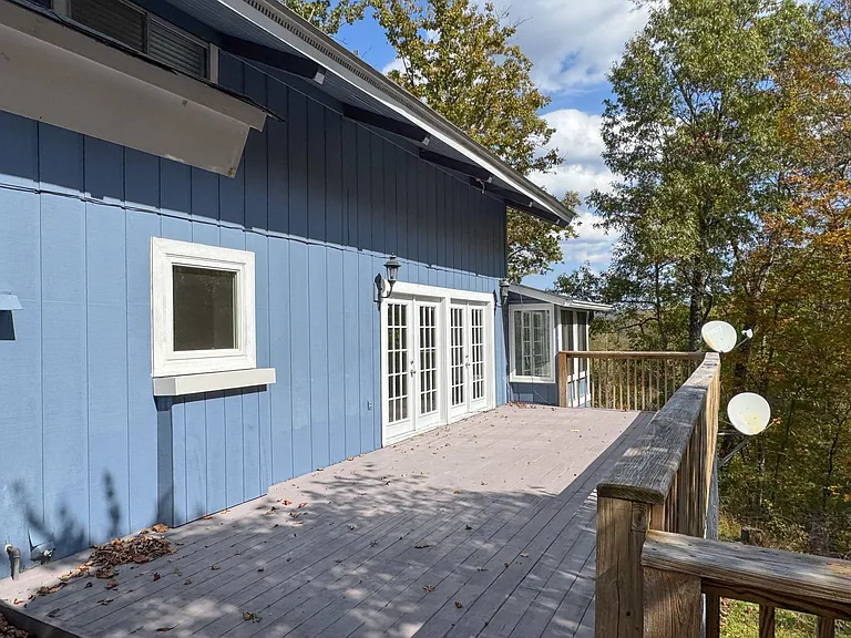 505 Adams Rd — Photo 33