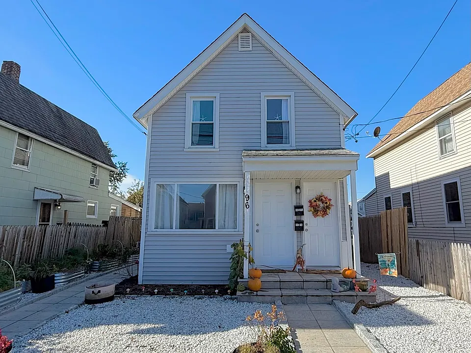 96 Naugatuck Ave #1A