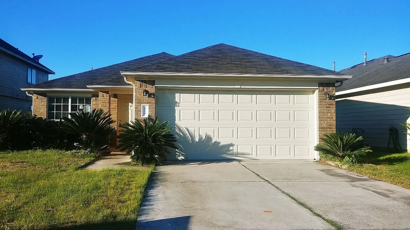 3 bed, 1795 sqft, $1,650 — Photo 1