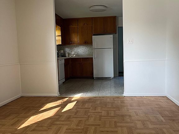 dining area off of the living room