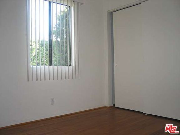 5th image of 2581 S Sepulveda Blvd