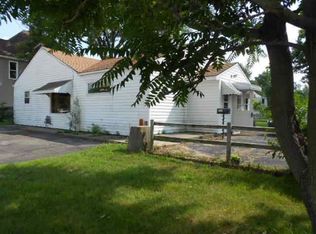 2846 Lafayette St, Waterloo, IA 50703