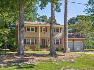 410 Meadowfield Rd, Yorktown, VA 23692