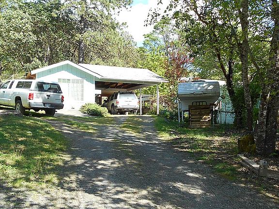 Carport, Studio & Pantry