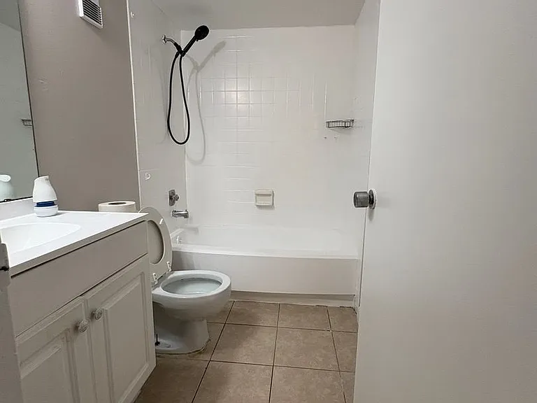 140 Orchid Woods Ct #7D — Photo 15