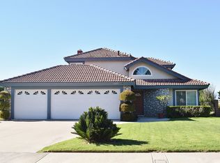 1115 Versailles Cir, Riverside, CA 92506