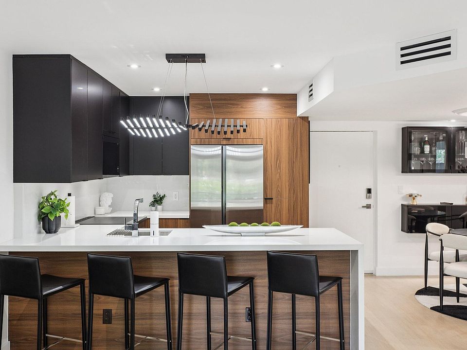 1st image of 3004 NE 5th Terrace #101-c