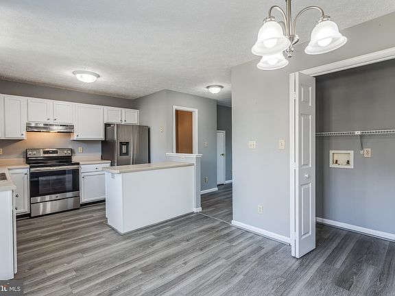 4th image of 2947 Sorrell Ct
