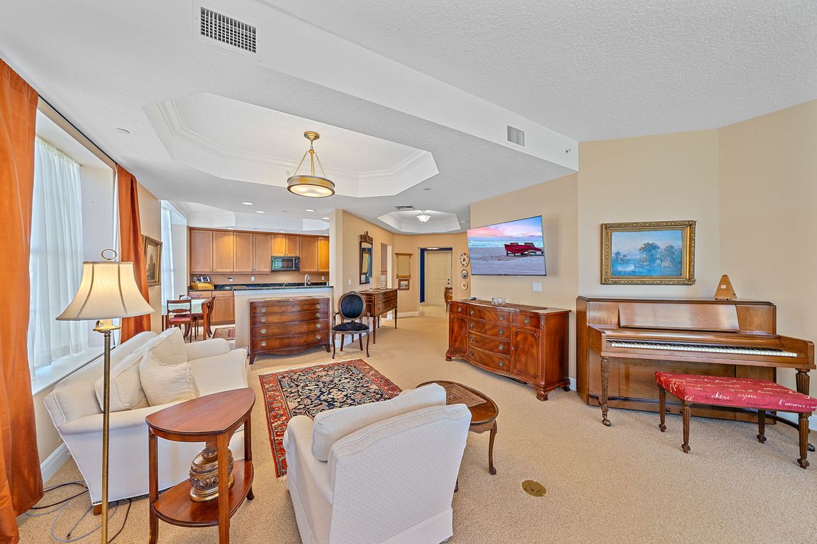 Dining Room/ Living Room Combo