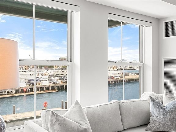 3rd image of 3 Battery Wharf #3303