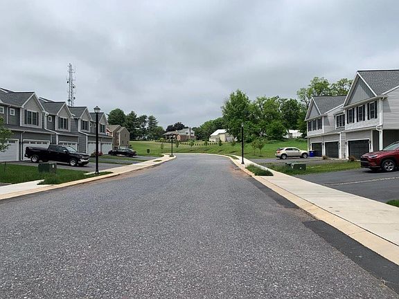 3rd image of 209 Sage Blvd