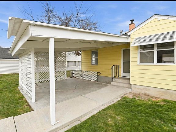 2nd image of 303 W Hazel St Basement 303