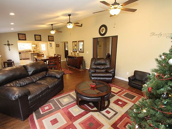 4th image of 15 Haven Ct