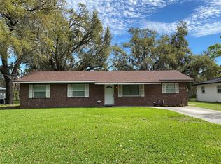 1904 N Cross St, Plant City, FL 33563