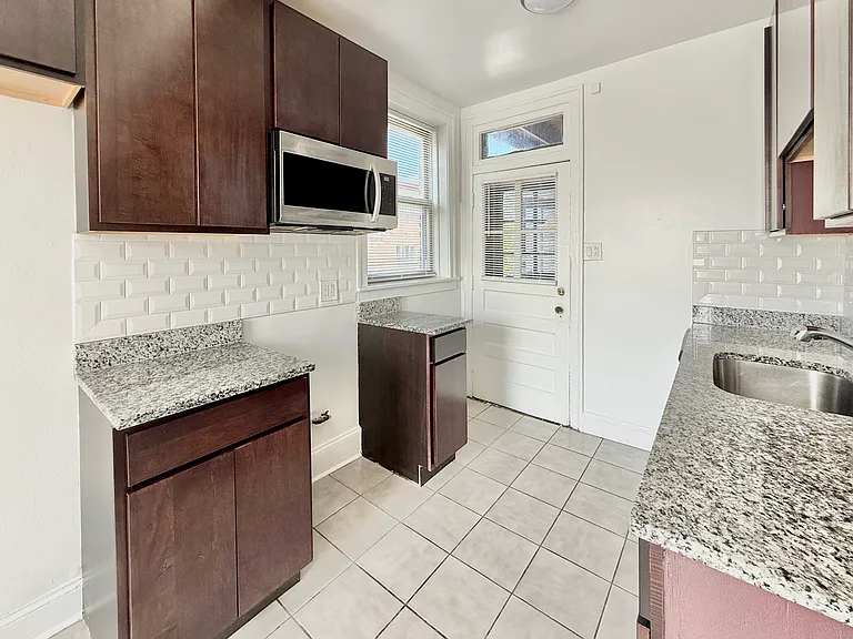 2206 W Rosemont Ave #2 — Photo 7
