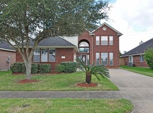 23 San Simeon Dr, Manvel, TX 77578