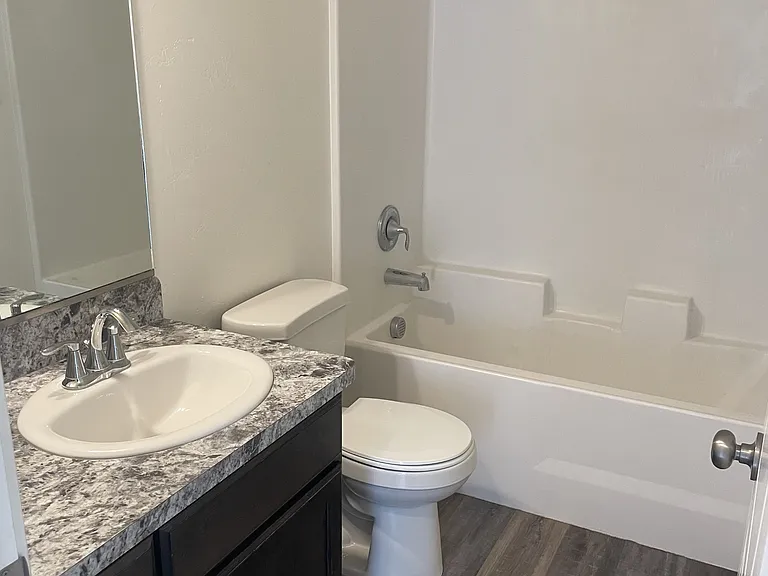3351 E Kathaway Ln — Photo 10