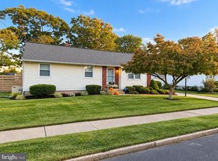 700 Linfield Ave, Delran, NJ 08075